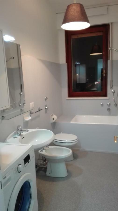 Mecenate Cozy Flat Lägenhet Milano Exteriör bild