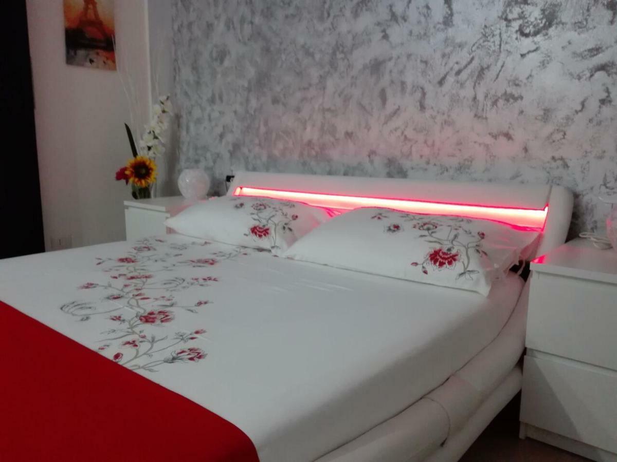 Mecenate Cozy Flat Lägenhet Milano Exteriör bild