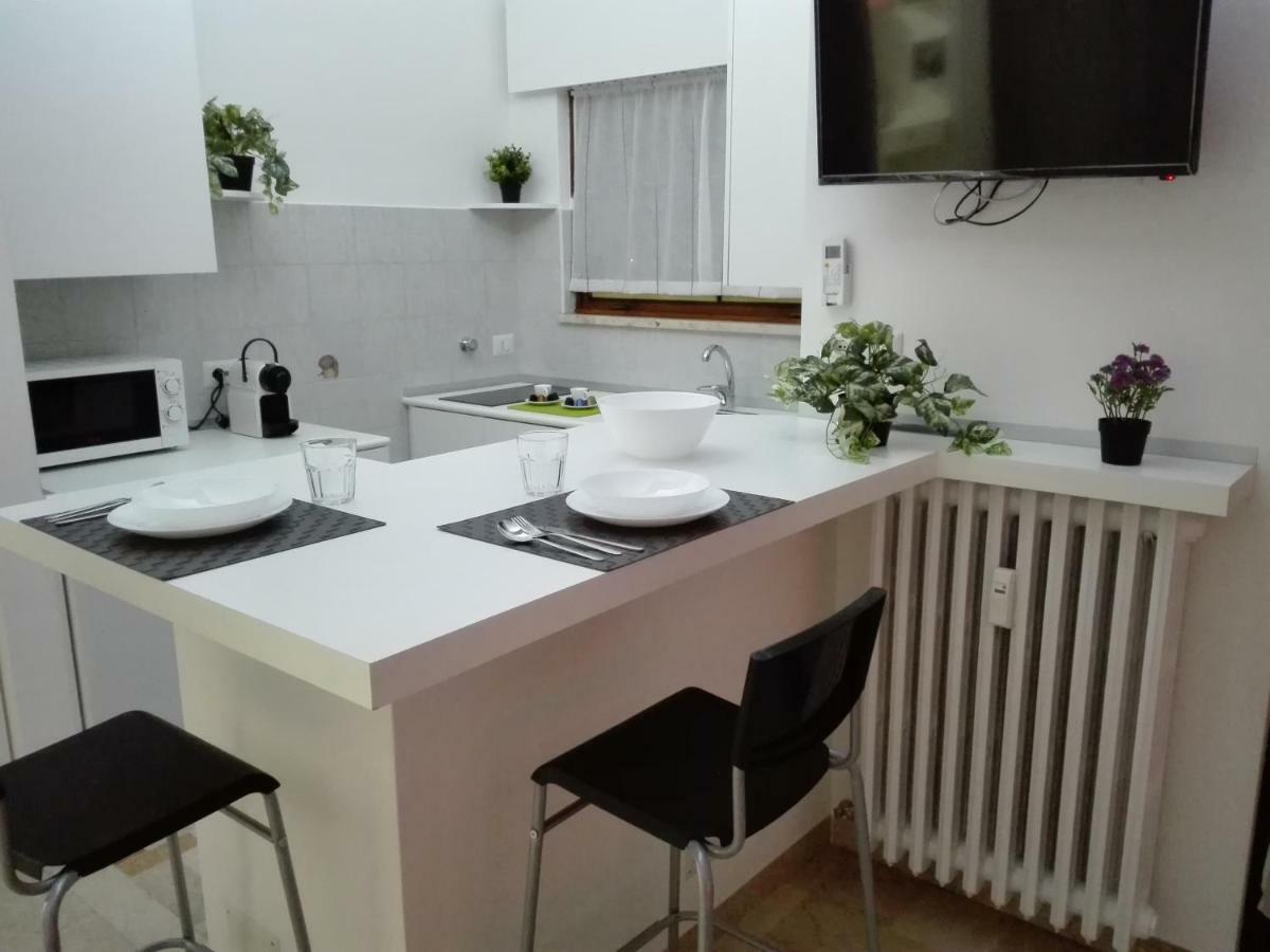 Mecenate Cozy Flat Lägenhet Milano Exteriör bild