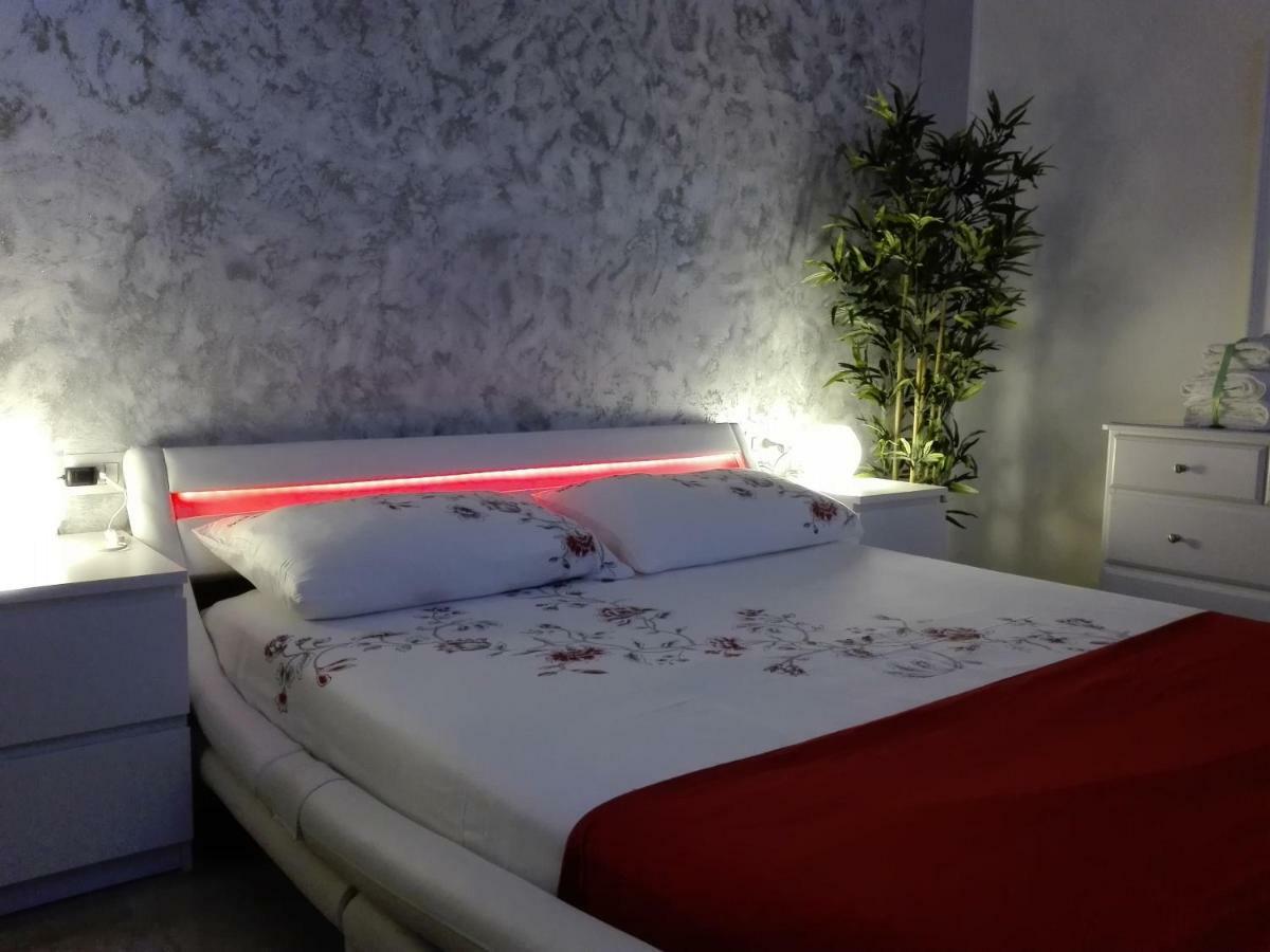 Mecenate Cozy Flat Lägenhet Milano Exteriör bild