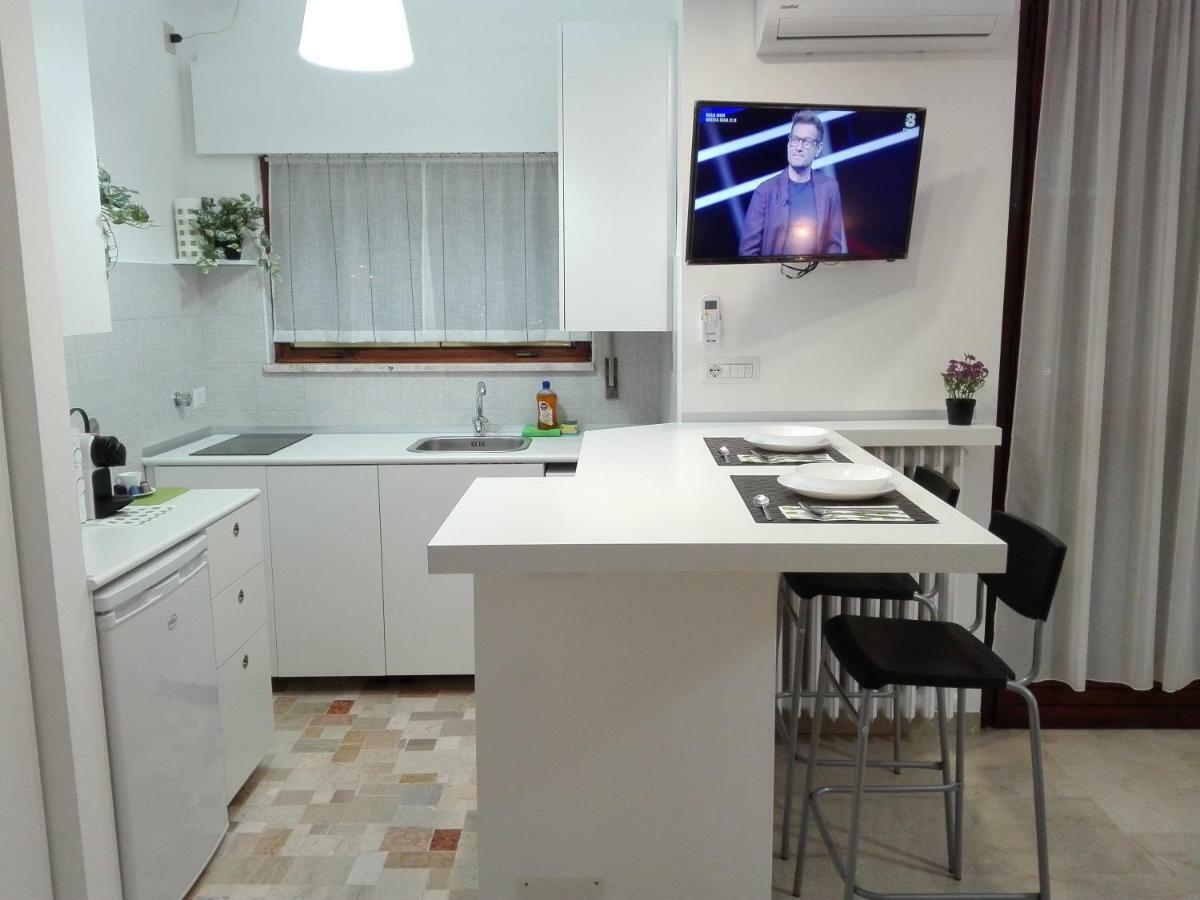 Mecenate Cozy Flat Lägenhet Milano Exteriör bild