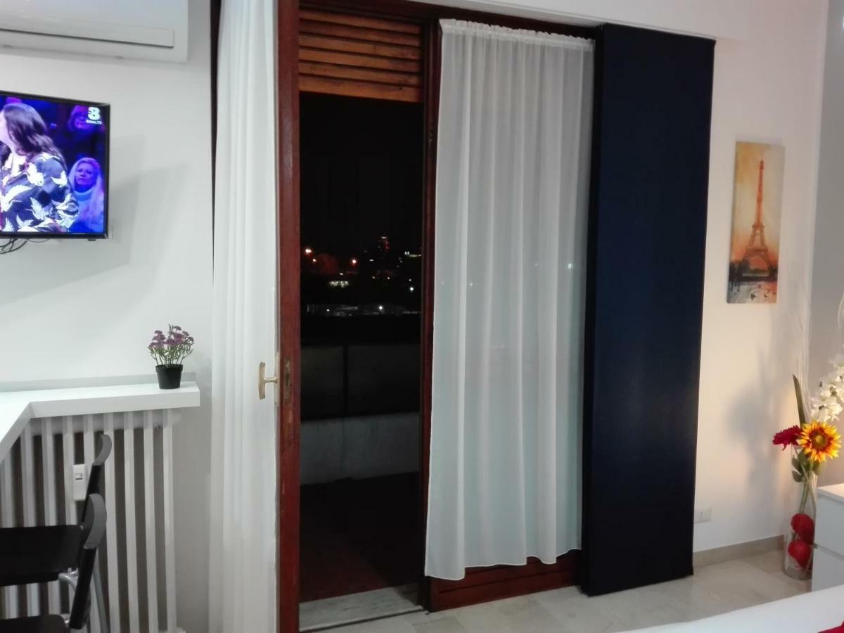 Mecenate Cozy Flat Lägenhet Milano Exteriör bild