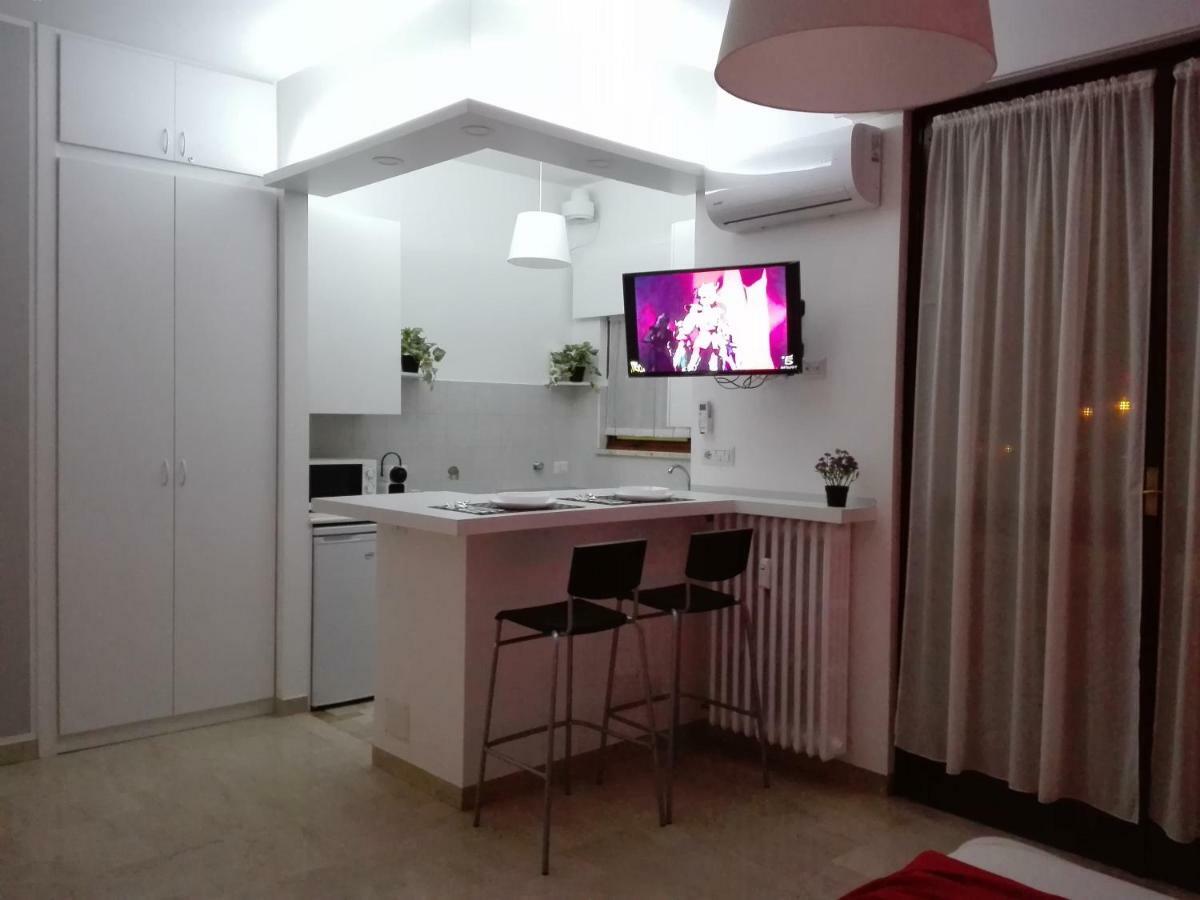 Mecenate Cozy Flat Lägenhet Milano Exteriör bild