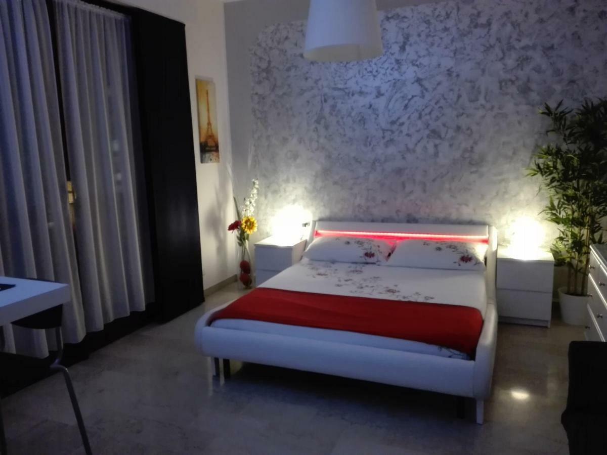 Mecenate Cozy Flat Lägenhet Milano Exteriör bild