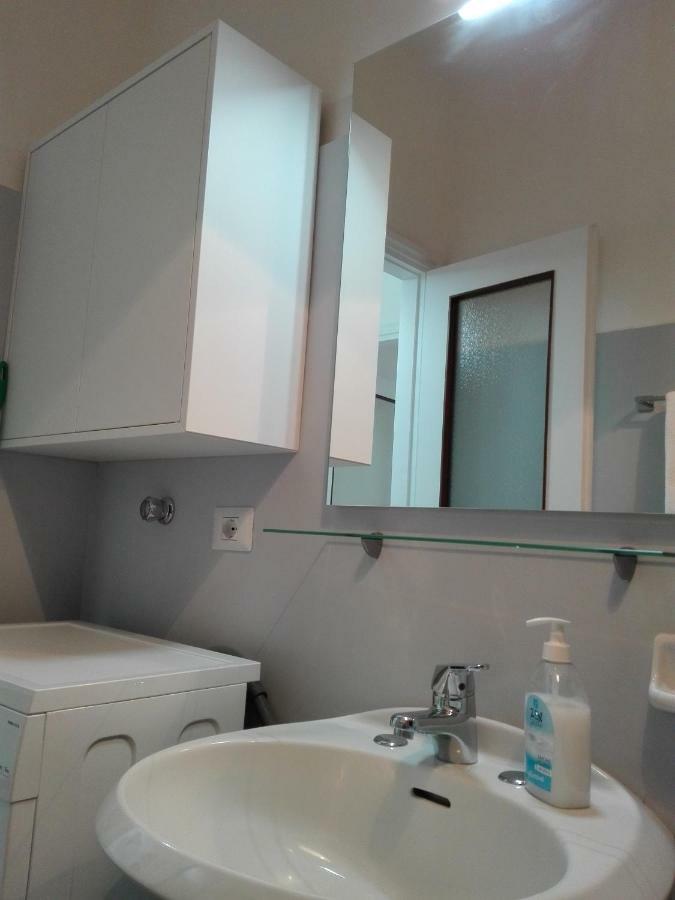 Mecenate Cozy Flat Lägenhet Milano Exteriör bild