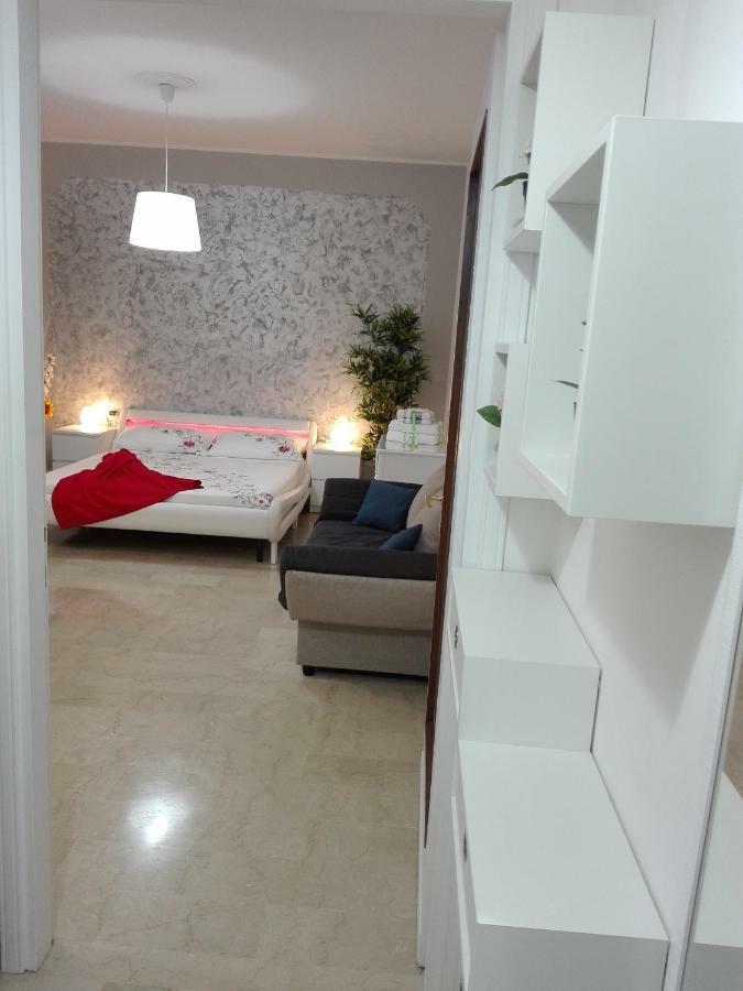 Mecenate Cozy Flat Lägenhet Milano Exteriör bild