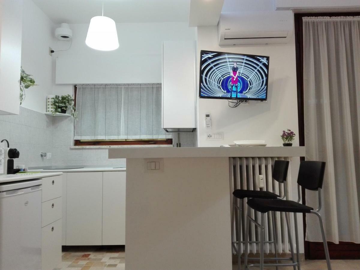 Mecenate Cozy Flat Lägenhet Milano Exteriör bild