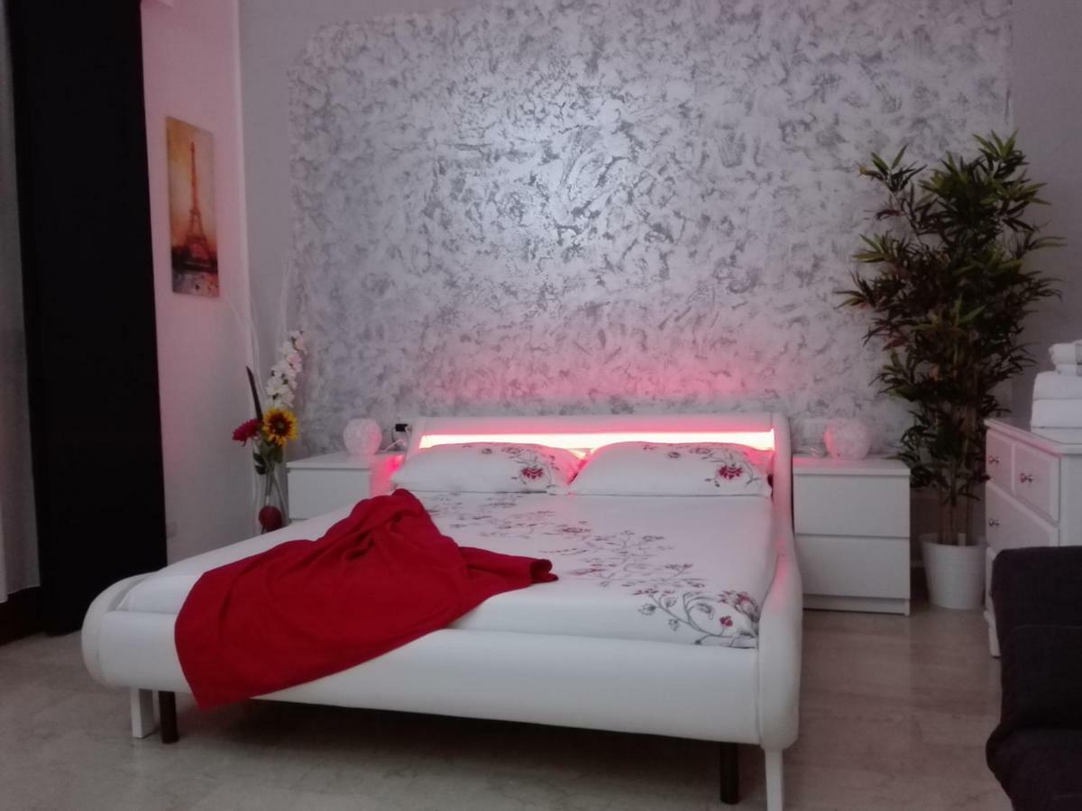 Mecenate Cozy Flat Lägenhet Milano Exteriör bild