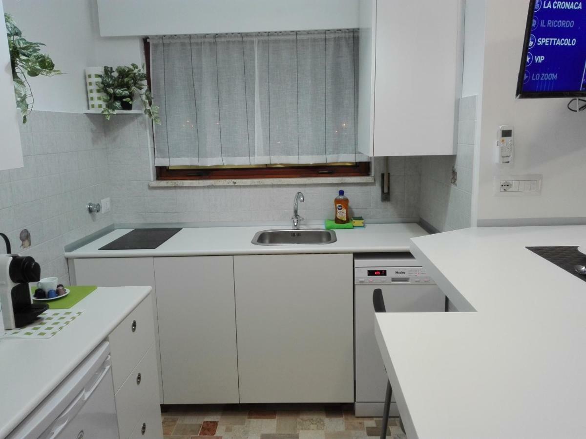 Mecenate Cozy Flat Lägenhet Milano Exteriör bild